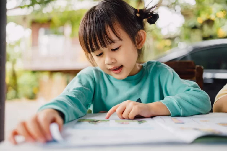 Belajar Membaca Anak: Menumbuhkan Cinta pada Kata-kata Sejak Dini